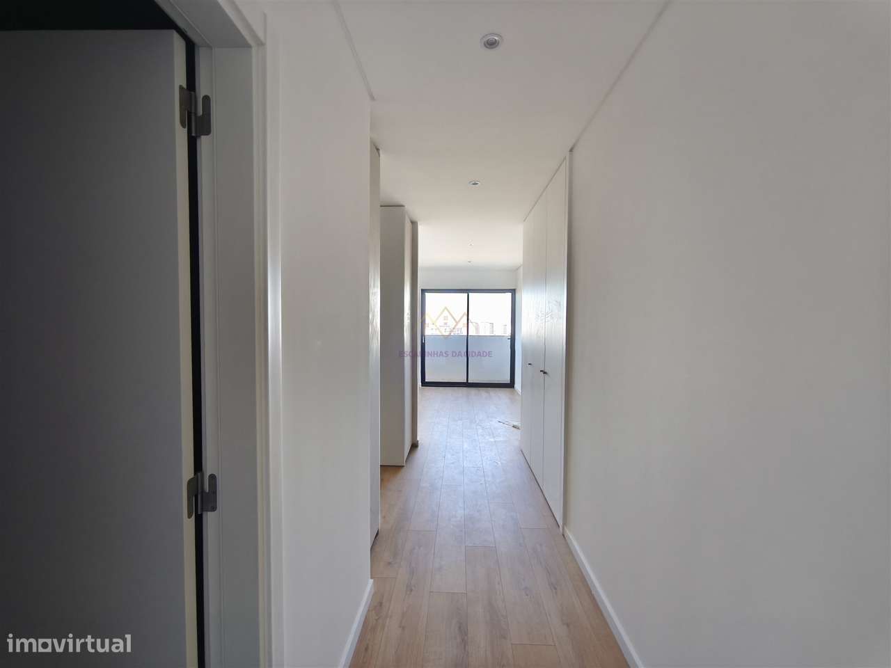 Penthouse T5 com varandas, 2 Garagens Box e Arrecadação, em Empreendim-27