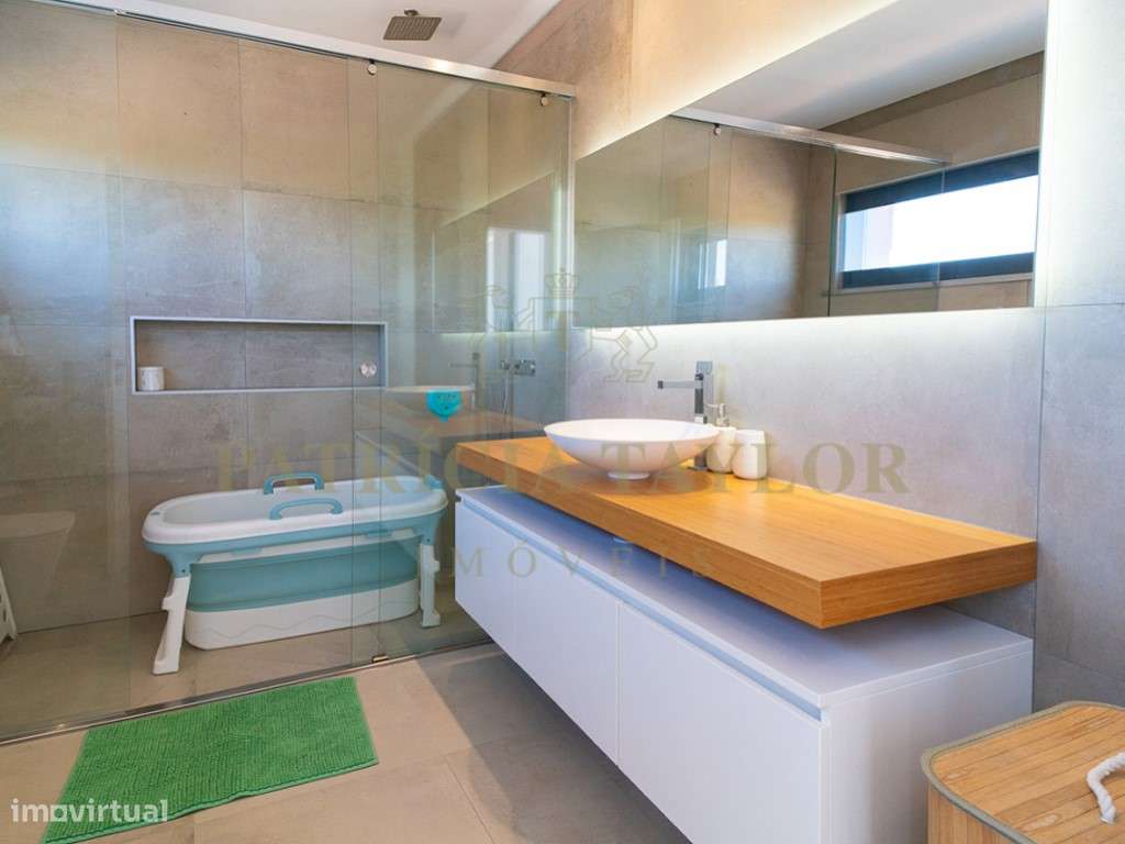 Moradia T3 a venda em Tires-30