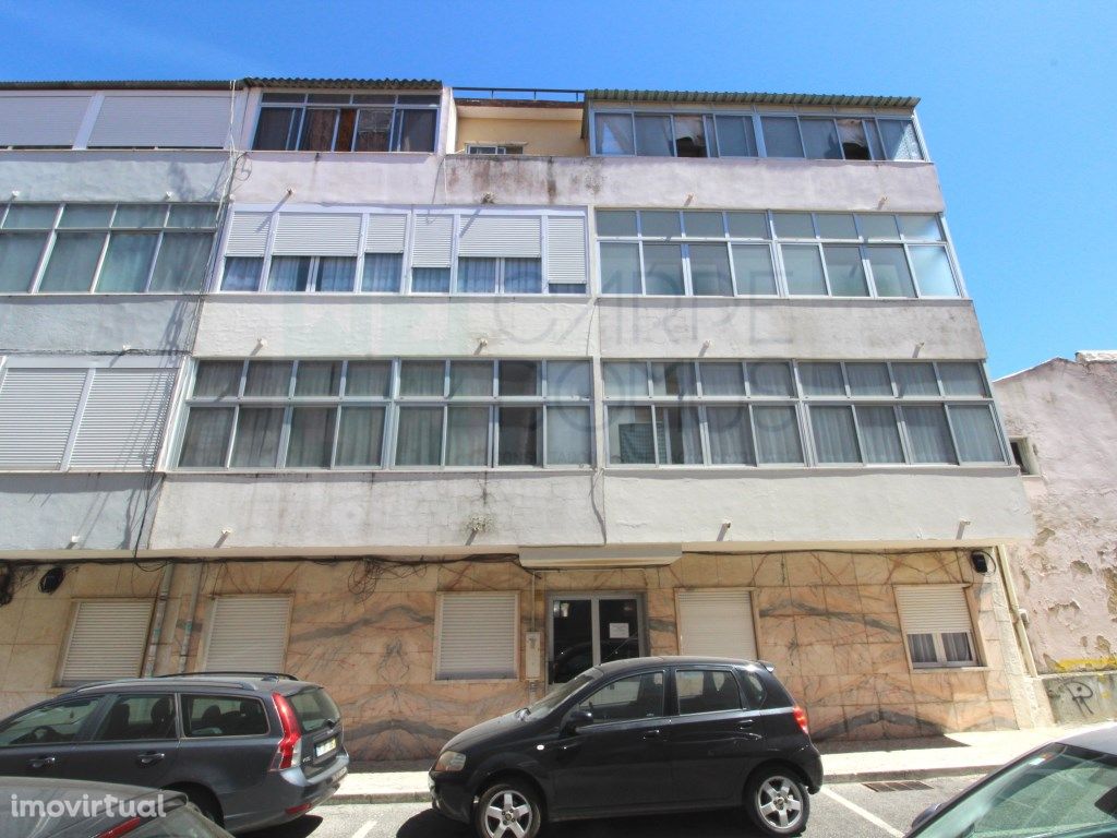 Apartamento, T2 em Queluz