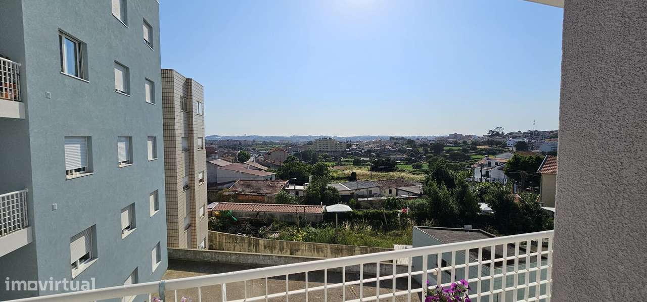 Excepcional, T1 com Varanda  Baguim Gondomar-11