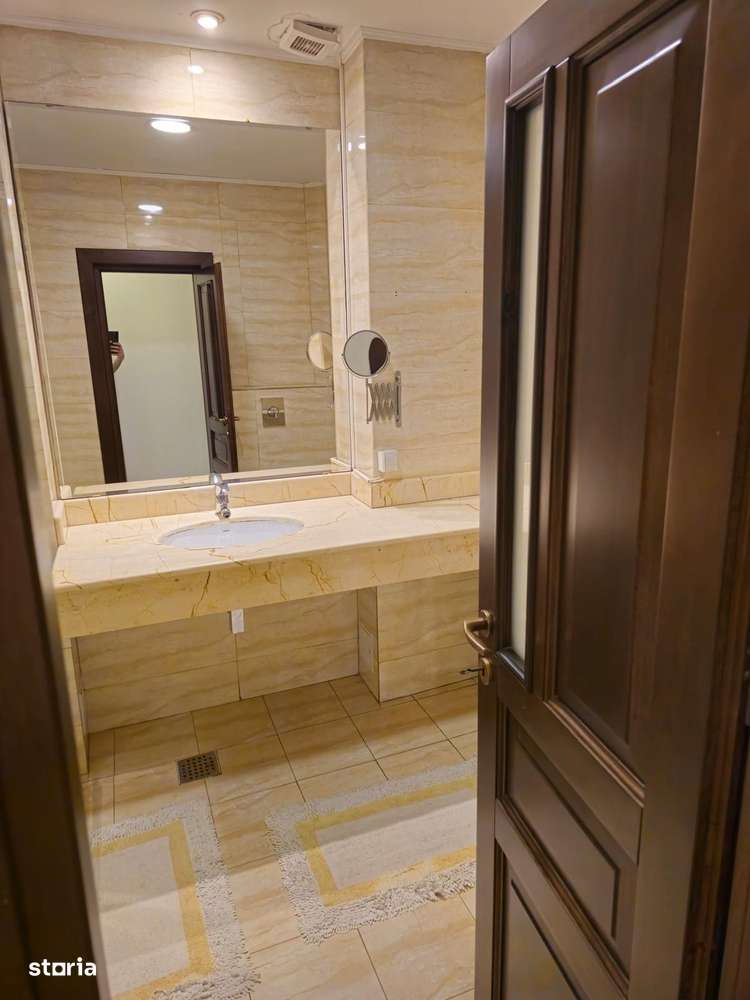 Vila frumoasa ,localizata central\ Unirii Square\Proprietar-14