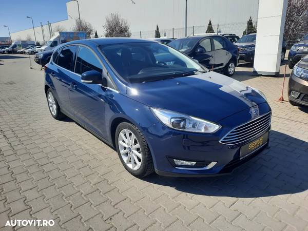 Ford Focus 1.0 EcoBoost Titanium - 4