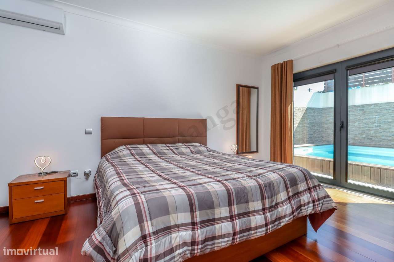 Excelente Moradia  para venda na Aldeia de Santo André-15