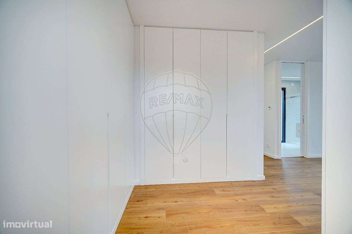 Moradia T4 para venda-30