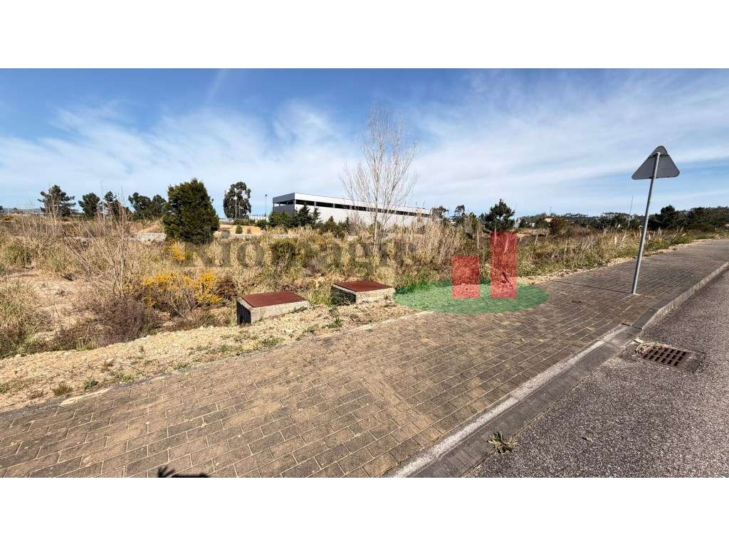 Lote Urbano Rio Maior***RIOMAGIC*** - Grande imagem: 2/18