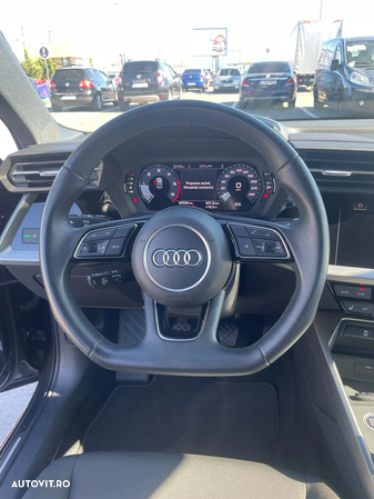 Audi A3 2.0 30 TDI Advanced - 10