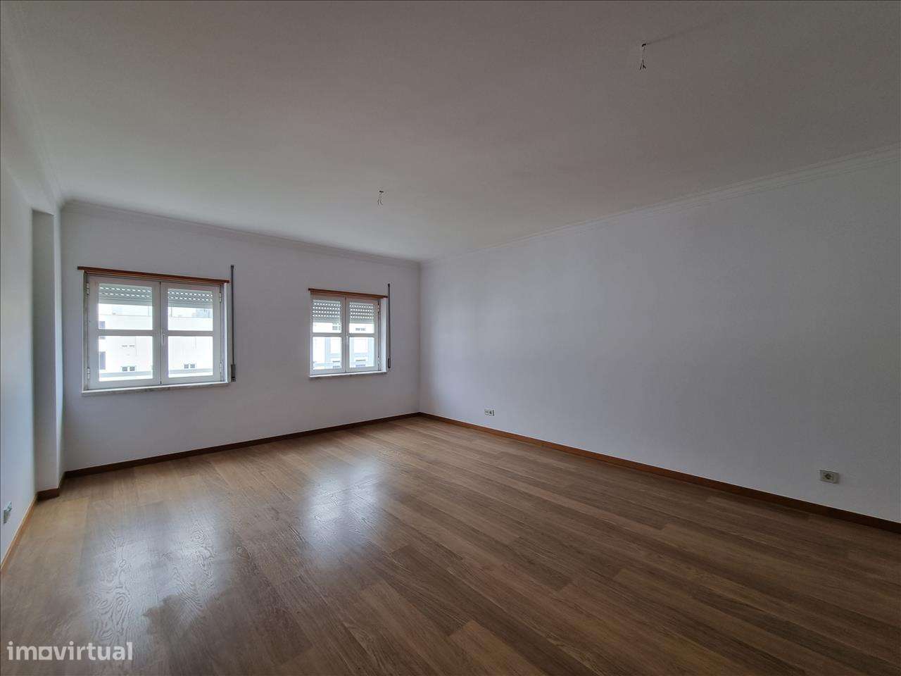 Apartamento T2 Casas do Lago - Serra de Carnaxide - Grande imagem: 4/23