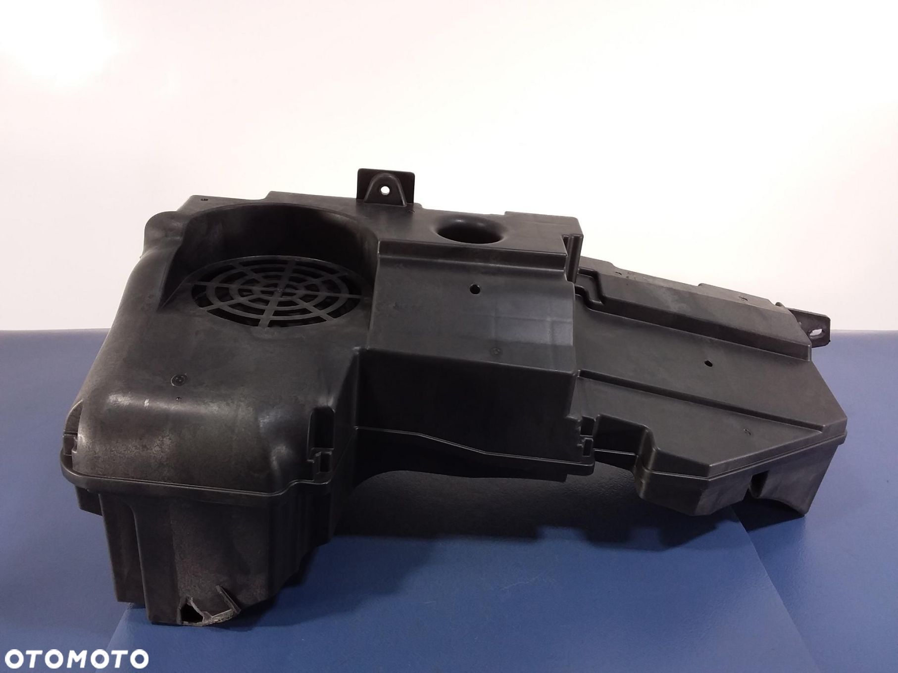 AUDI A6 C7 4G AVANT SUBWOOFER 4G9035381A - 1