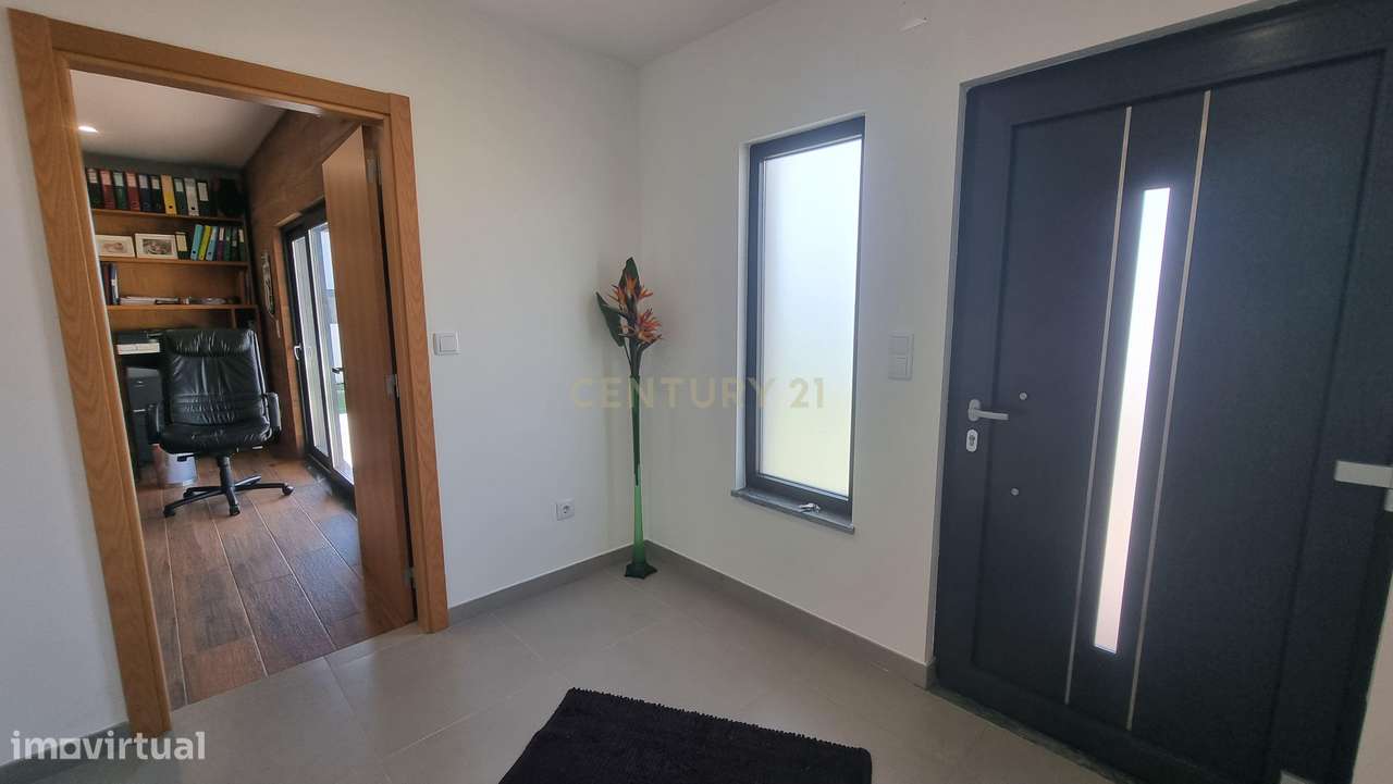 Moradia isolada T4 Jardins de Santiago - Setúbal-13