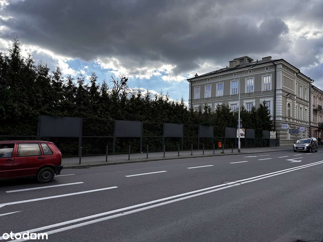 Budynek komercyjno/biurowy ul. Grunwaldzka 17 w Przemyślu - Pełny obrazek: 4/16