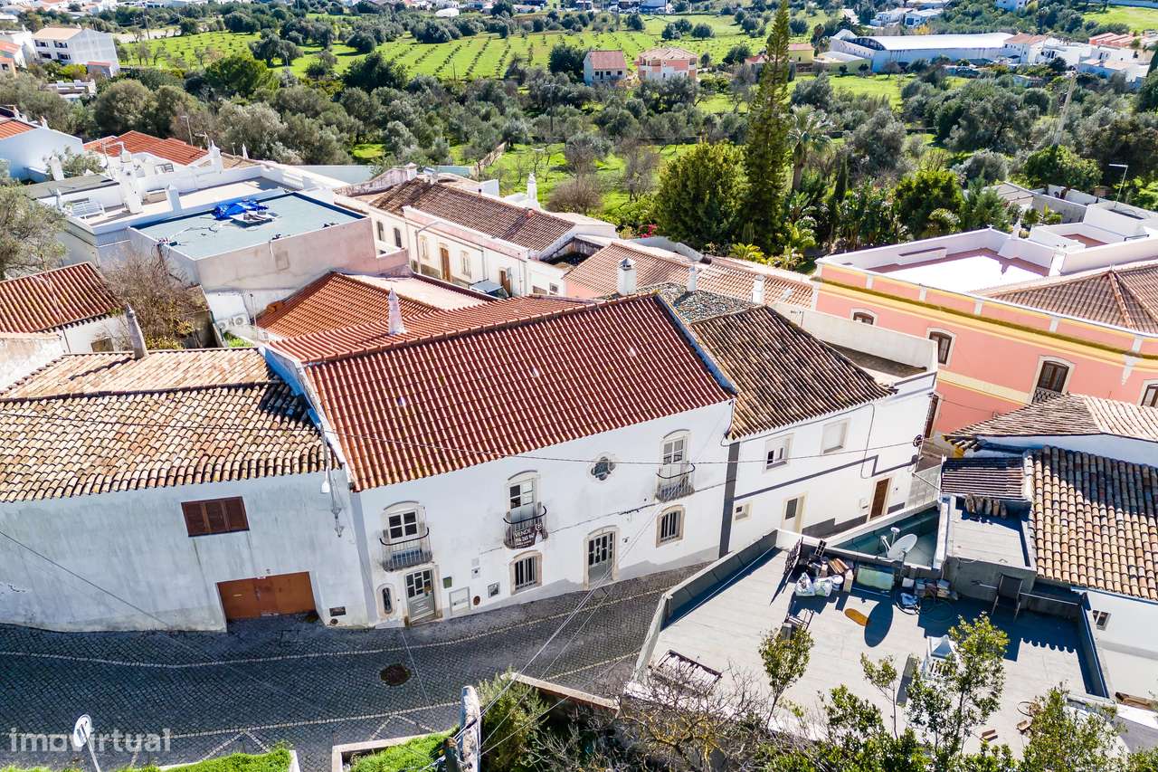 Moradia T5 com mais de 200m2 em Boliqueime-49