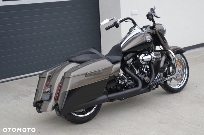 Harley-Davidson Touring Road King - 18