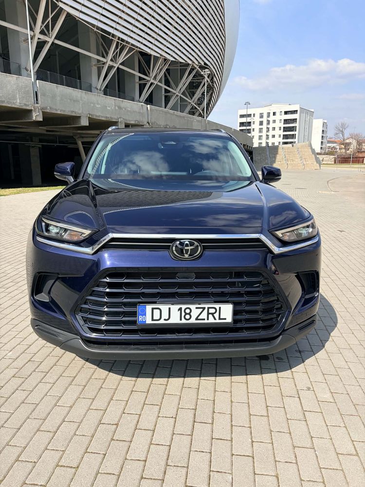 Toyota Highlander III [2020 - Prezent] 2.5 L Dynamic Force 248CP Executive Metallic 2024