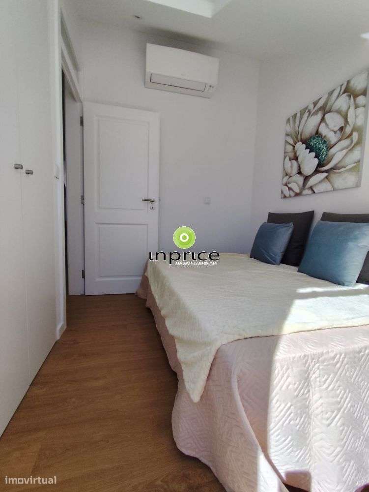Apartamento T2 Penthouse com Vista Rio em São Vicente – Totalmente-18