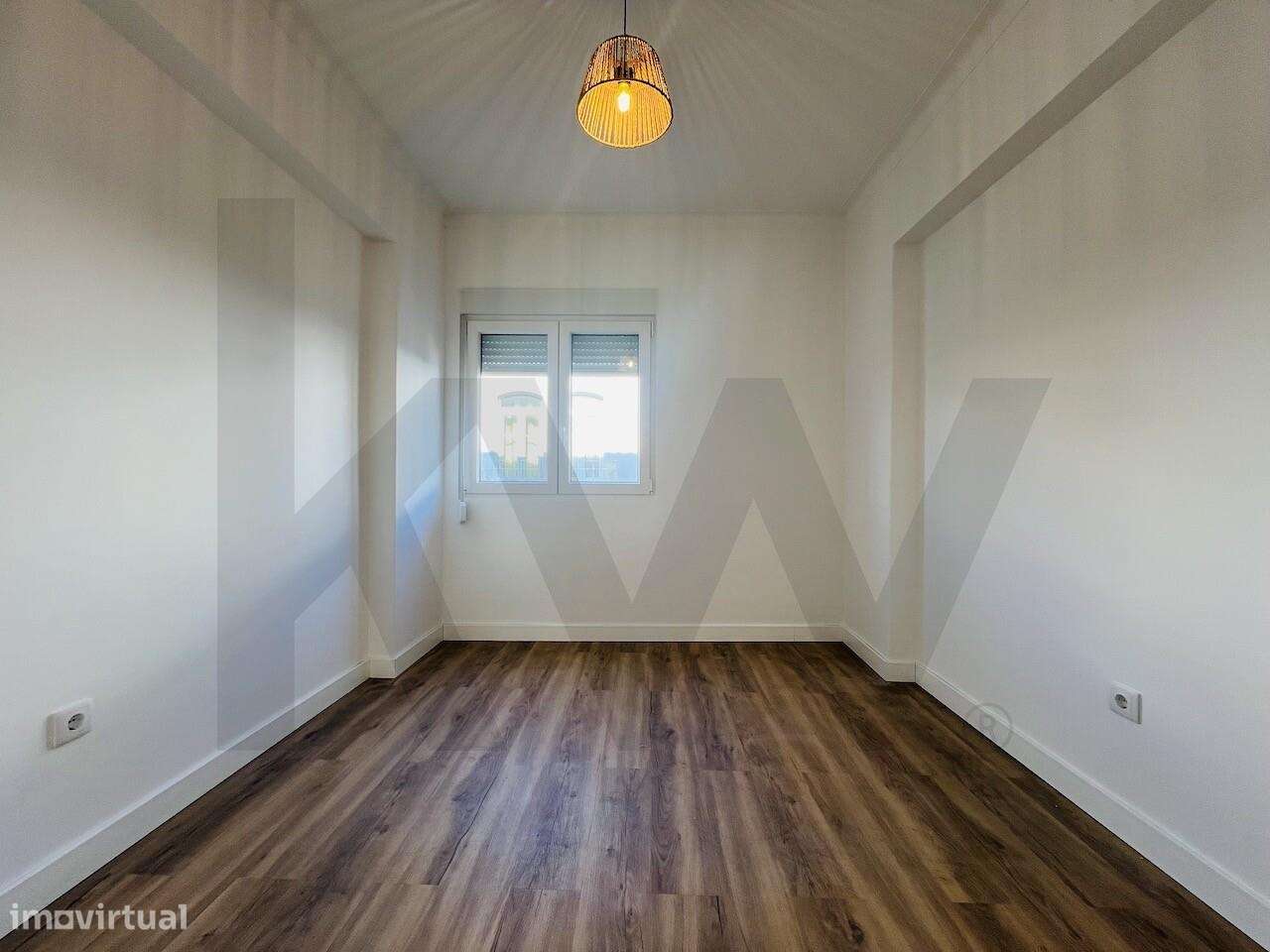 Apartamento totalmente renovado no centro do Montijo 1º andar-24