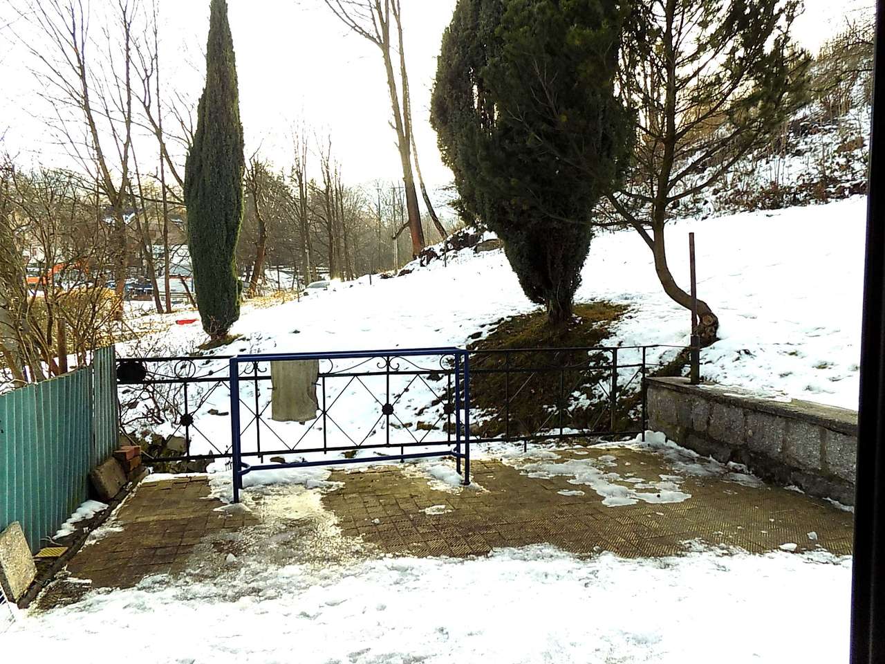 Dom wolnostojący z garażem i dużym ogrodem - Pełny obrazek: 5/11