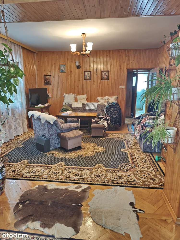 Dom + budynek mieszkalny w centrum Kobyłki. Pod mieszkania na wynajem-3