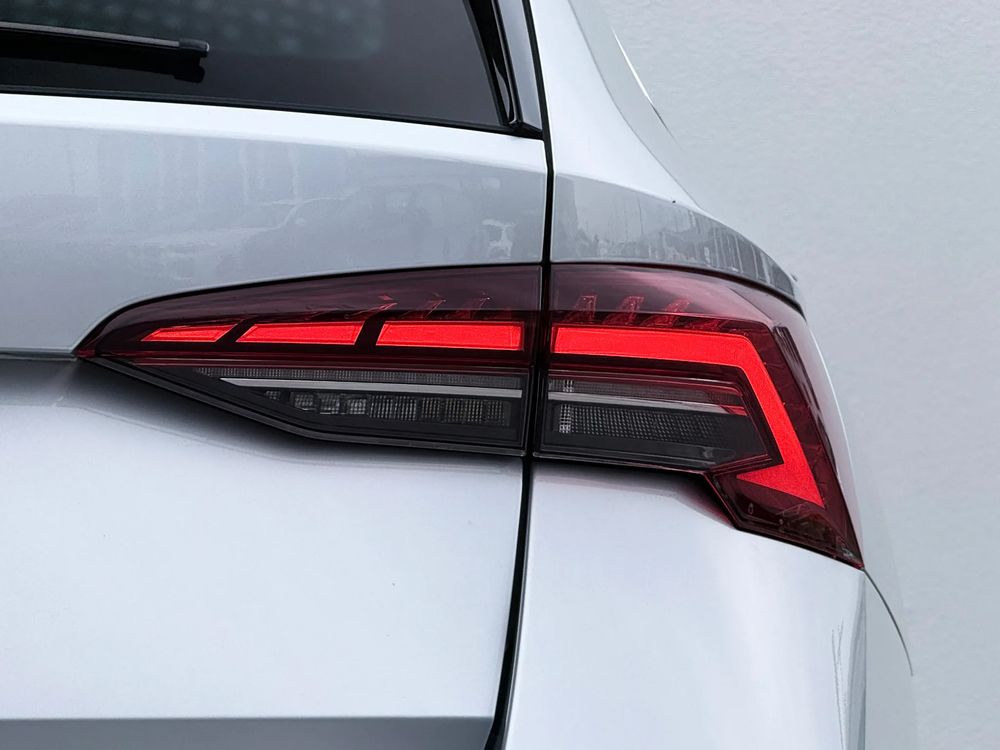 Skoda Octavia 1.5 TSI MHEV Selection DSG 150 KM — zdjęcie 5