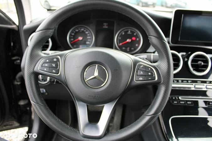 Mercedes-Benz GLC - 27