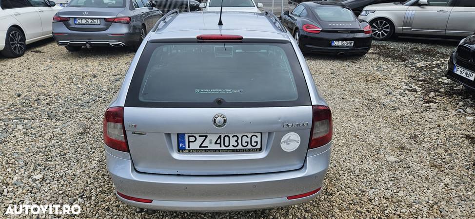 Skoda Octavia Combi 2.0 TDI Elegance - 17