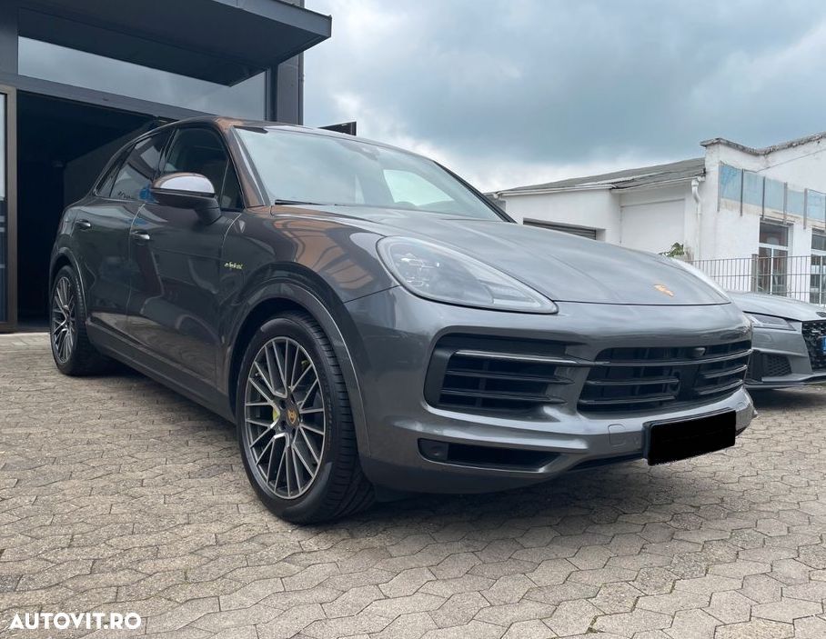 Nou Porsche Cayenne Coupe 121 737 EUR, 50 km Autovit