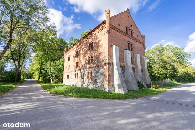 Zabytkowy neogotycki spichlerz w Wopławkach!