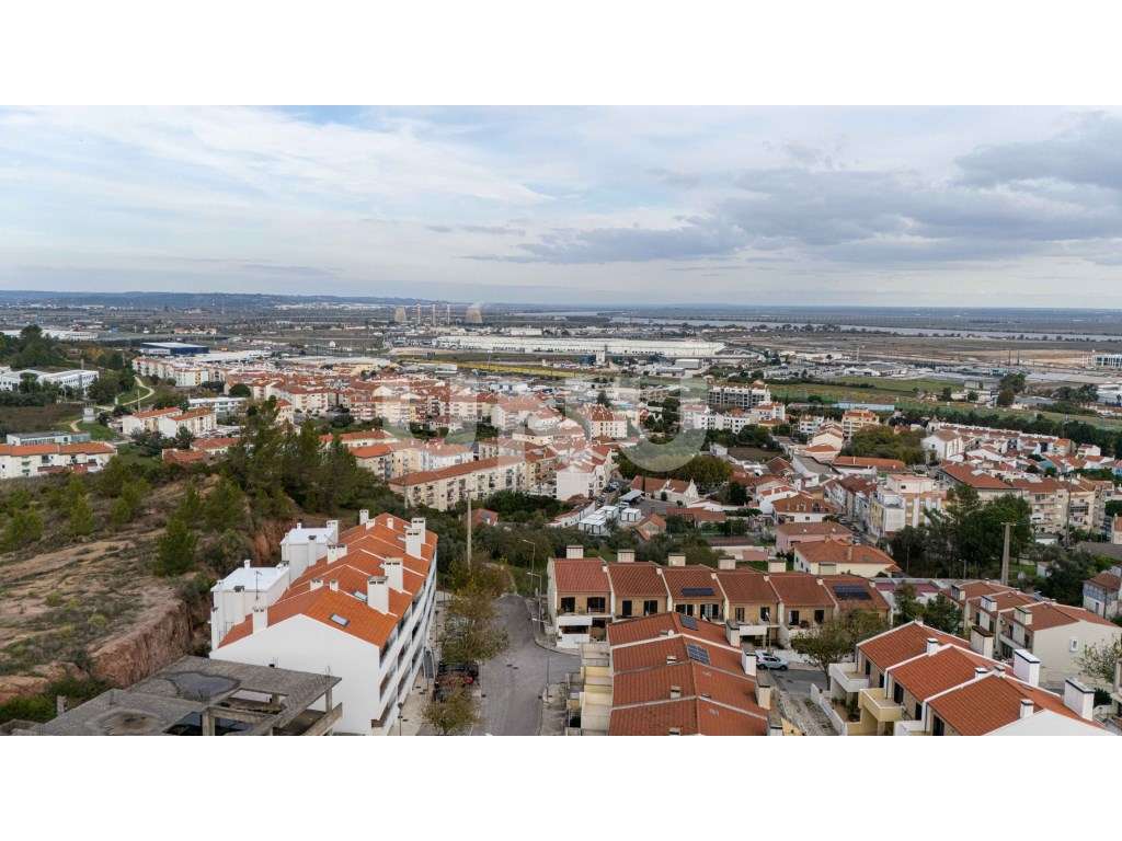 Moradia T4 na Castanheira do Ribatejo, Vila Franca de Xira!-53