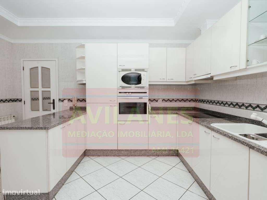 APARTAMENTO T3 RECUADO - LOBÃO-6