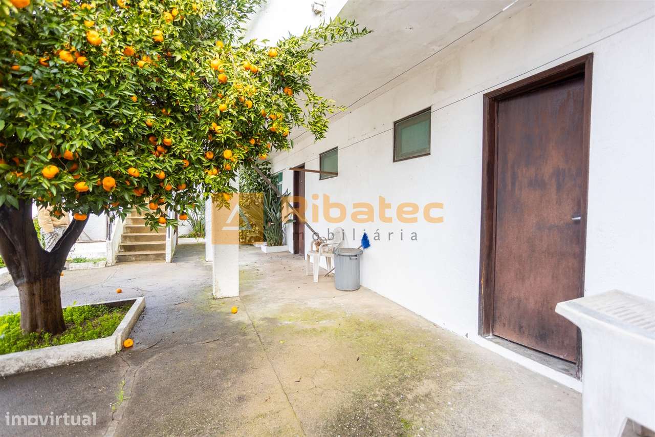 Excelente moradia na Vila de Coruche-28