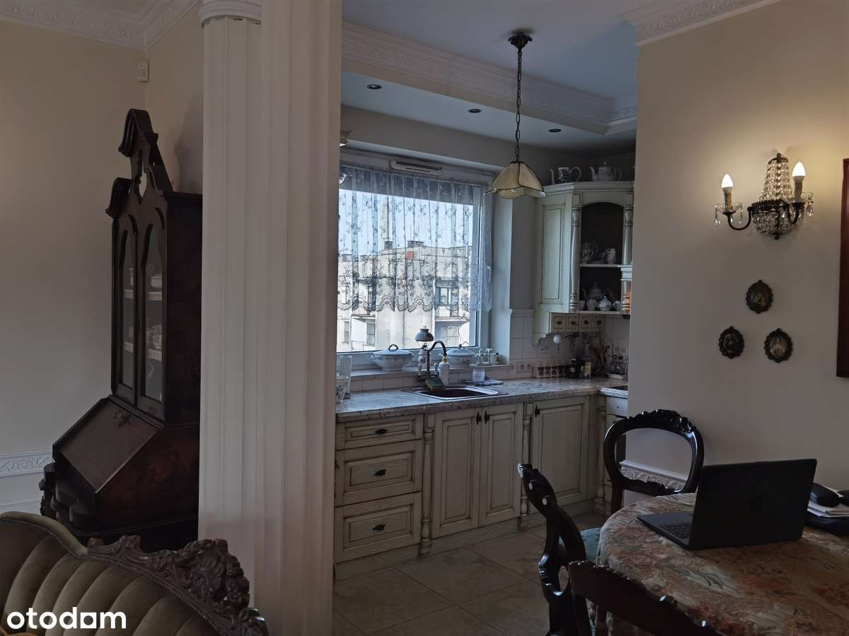 3 pok. 74,3m2, 2/3p, budynek z 2007, winda, wykończone w stylu włoskim-8