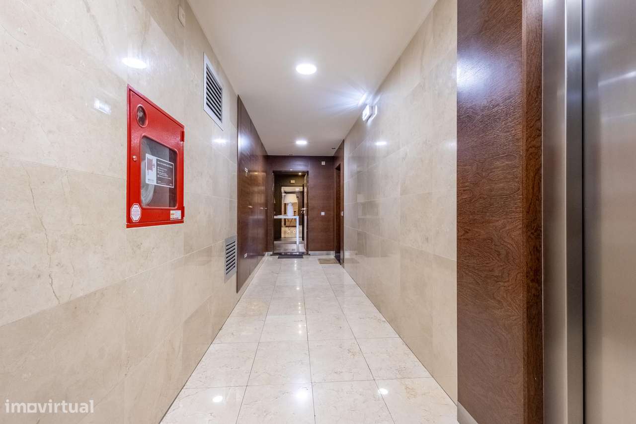 Excelente apartamento T3 no centro da Trofa-14