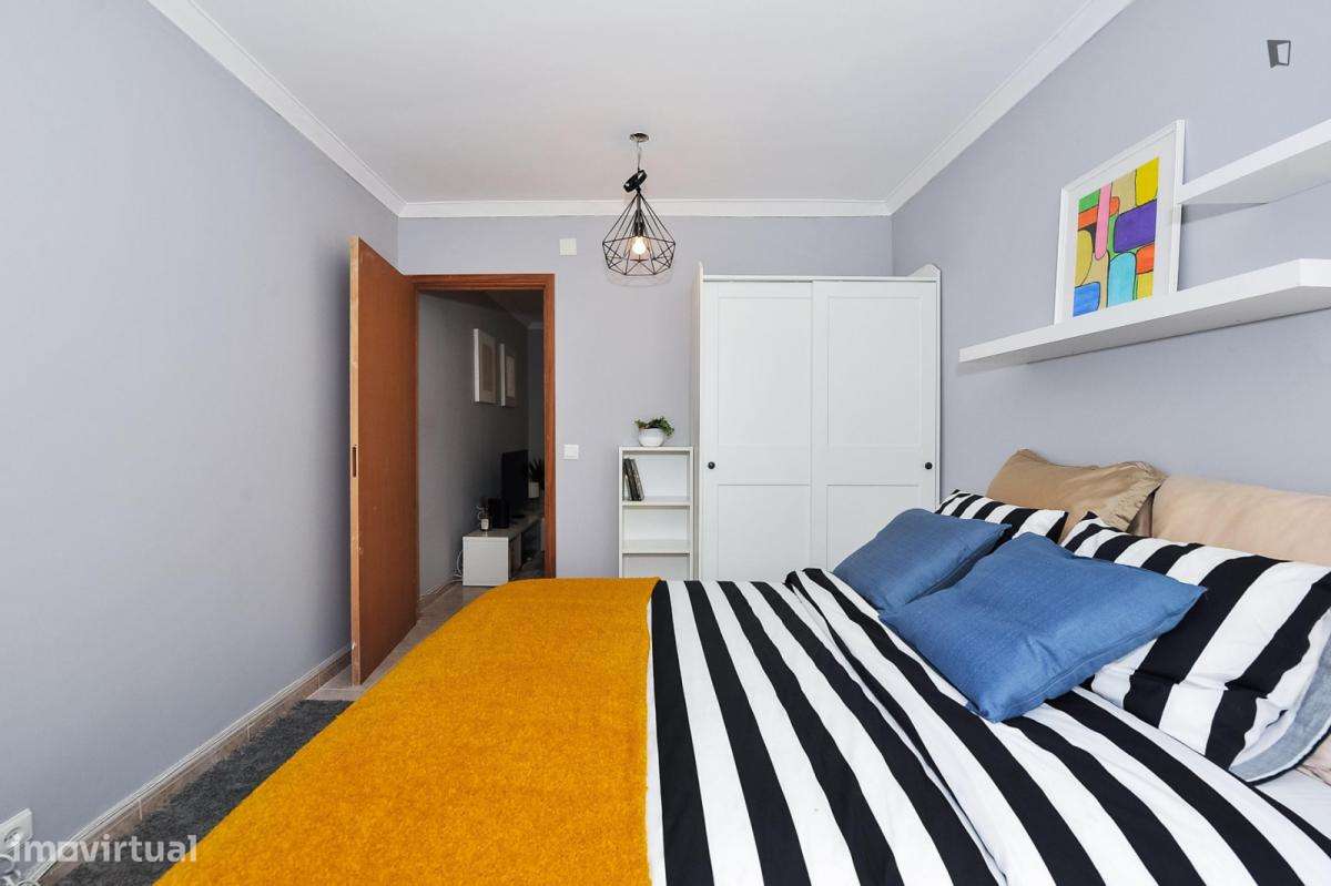 Quarto - localizado em Setubal - Grande imagem: 4/10