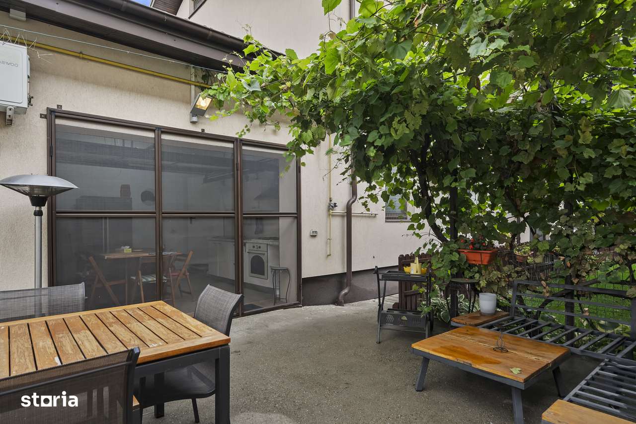 Vilă Spațioasă Cu 6 Camere-1