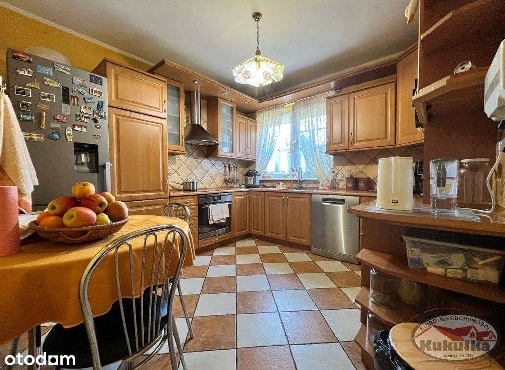 Dom Jednorodzinny W Atrakcyjnej Okolicy-12