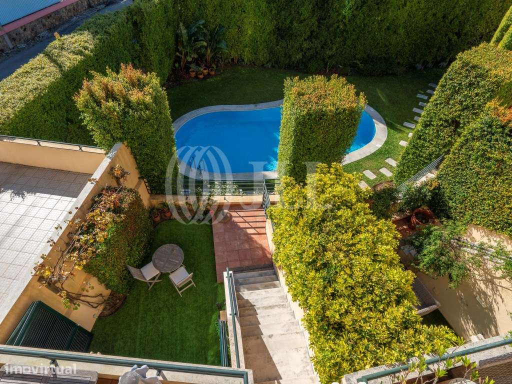 Moradia T3+1 com garagem e jardim no Estoril em Cascais - Grande imagem: 5/26