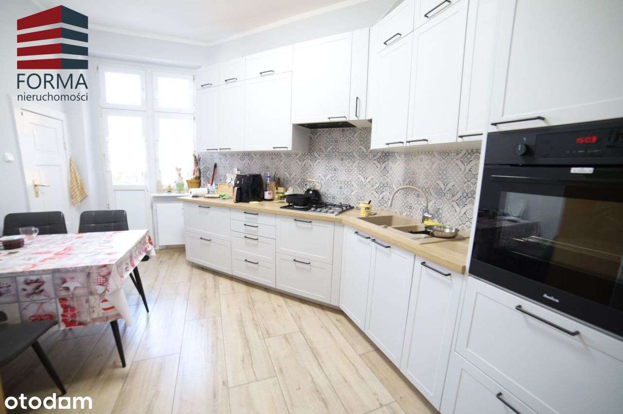 Ścisłe centrum, Półwiejska, duże mieszkanie