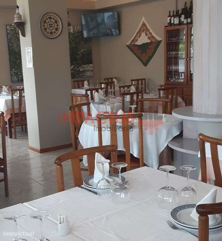Restaurante equipado e a funcionar - Grande imagem: 5/18