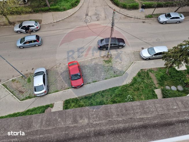 Apartament cu 3 camere de vânzare în zona Stefan cel Mare-17