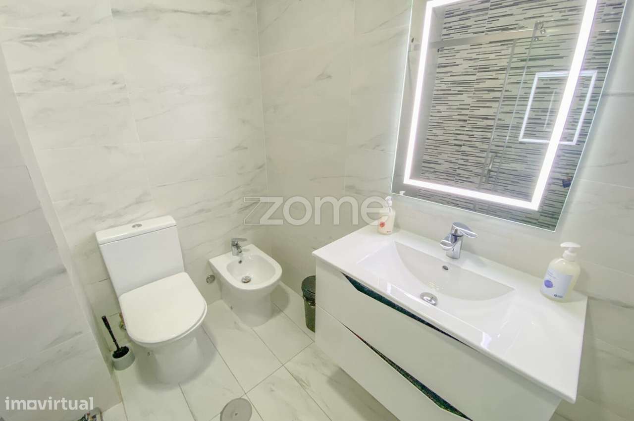 Apartamento luminoso T2+1 com varanda na Avenida Rodrigues de Freitas-29