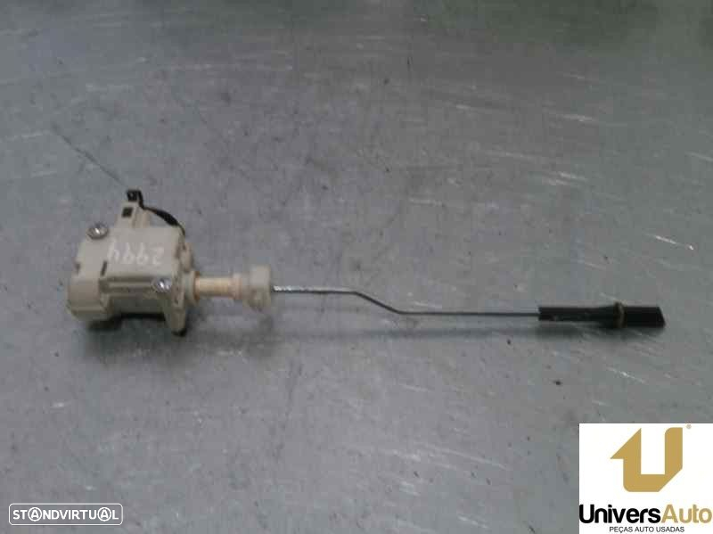 MOTOR TAMPA DEPOSITO COMBUSTÍVEL VOLKSWAGEN GOLF V 2004 -1K6810773 - 2