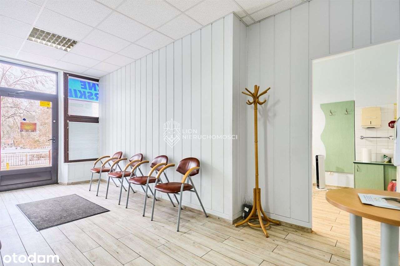 Lokal użytkowy, 145,40 m², Police-2