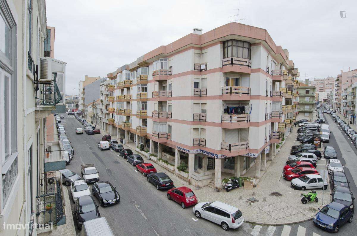 Quarto - localizado em Entrecampos Lisbon - Grande imagem: 5/20