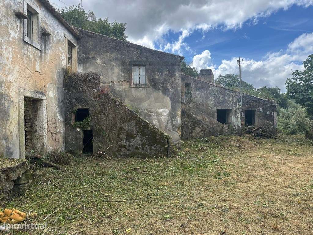 Moradia em Ruína P/Recuperar, Lousa - Loures, 178 m2-0