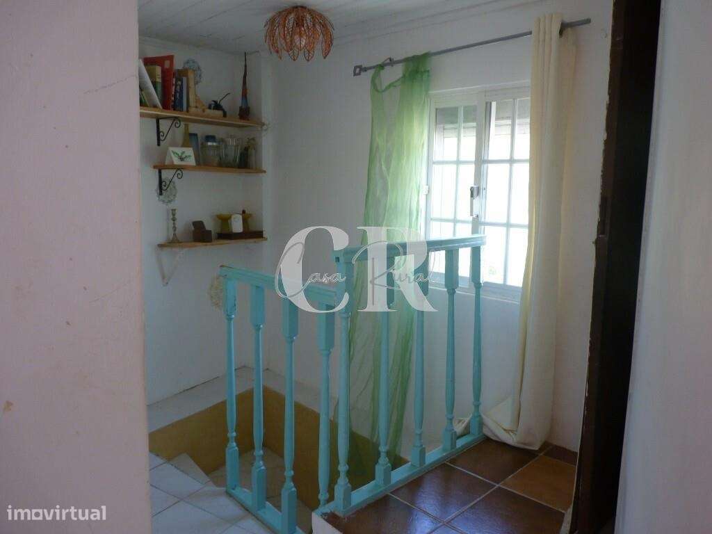 Duas casas habitáveis numa aldeia tradicional de montanha em Alvares,-14