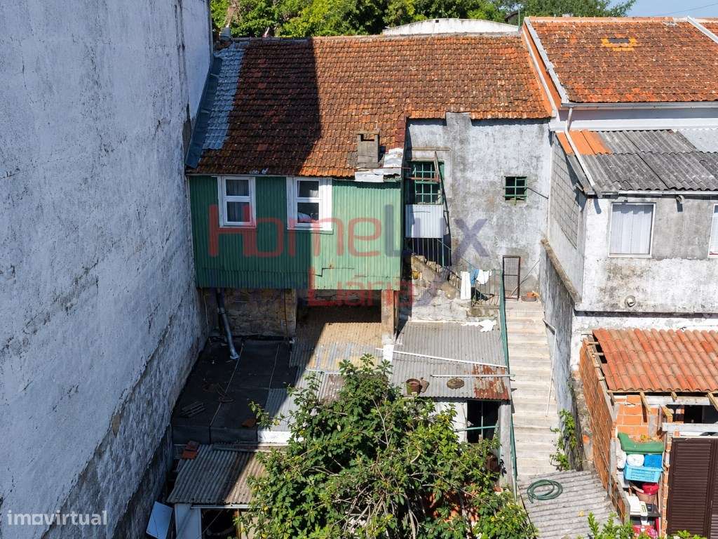 Prédio com vistas para o Rio Douro-45