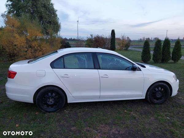 Volkswagen Jetta 2.0 Base - 1