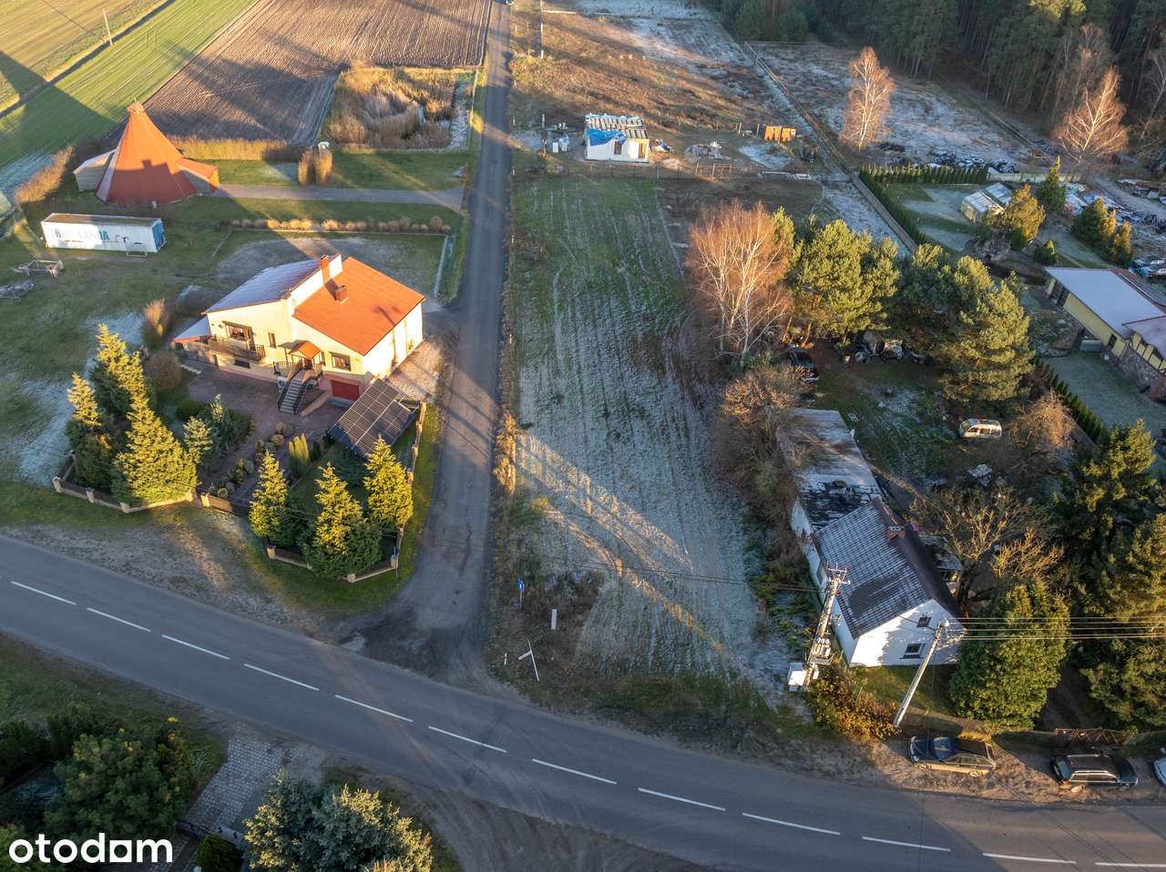 Działka Czmoniec | niedaleko lasu | pozwolenie na budowę| media| cisza-1