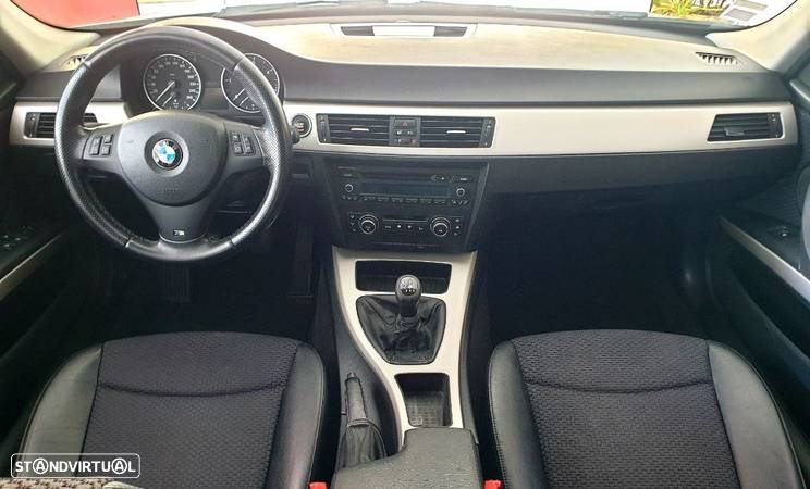 BMW 318 d LifeStyle - 9