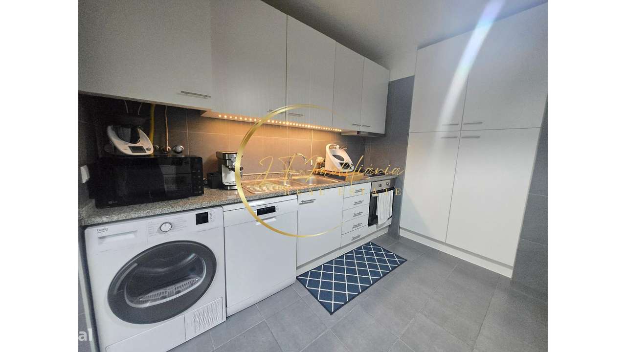 Apartamento T3 em Esgueira-8