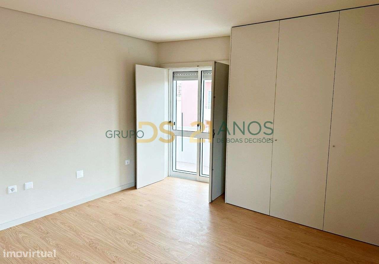 Apartamento T2 Renovado na Póvoa de Varzim - Grande imagem: 5/9